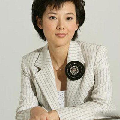 姜华个人资料老公是谁,揭秘她与神秘老公的爱情故事