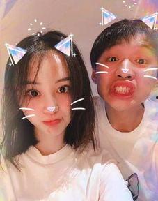 娱乐吃瓜男朋友,吃瓜男友的甜蜜与辛酸